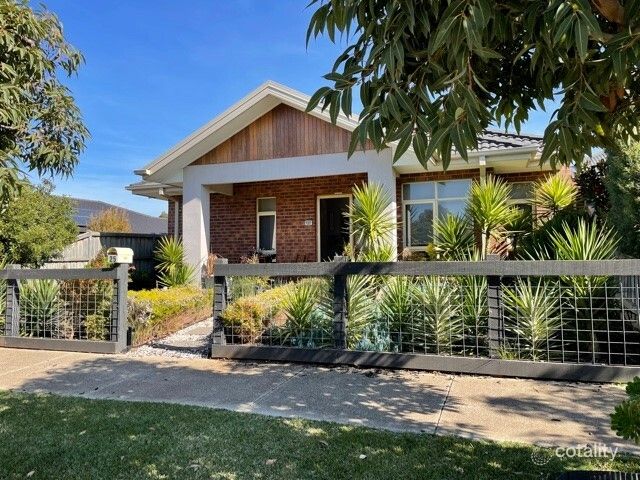 25 Eaglehawk Bvd, Eynesbury, VIC 3338