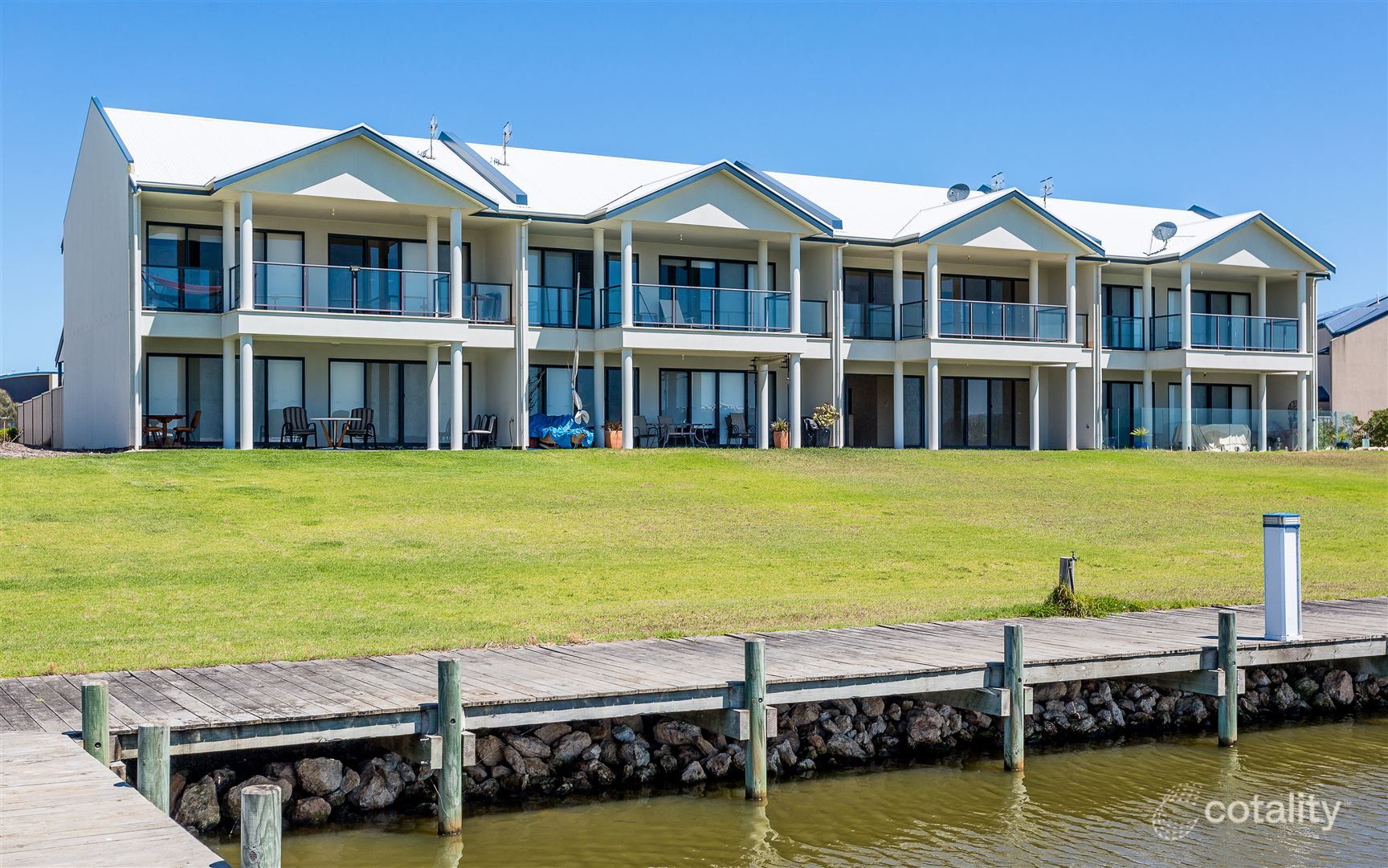 11 Shannon Pl, Hindmarsh Island, SA 5214