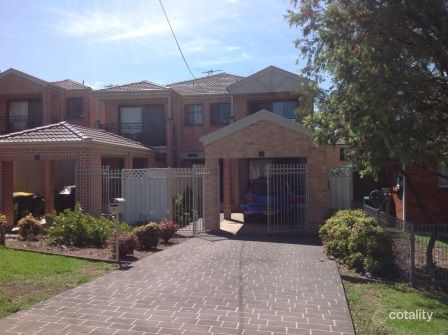 3 Aubrey St, Ingleburn, NSW 2565