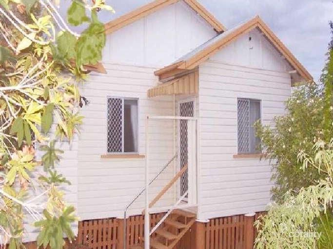 34 Margaret, Silkstone, QLD 4304