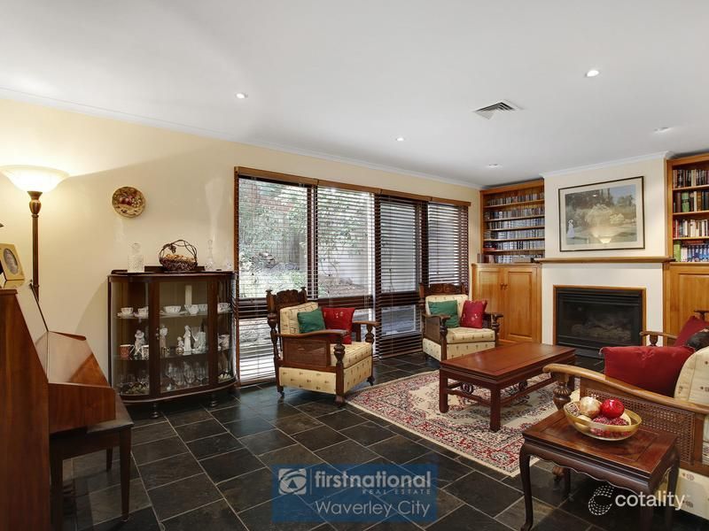 4 Bluegum Ave, Wheelers Hill, VIC 3150