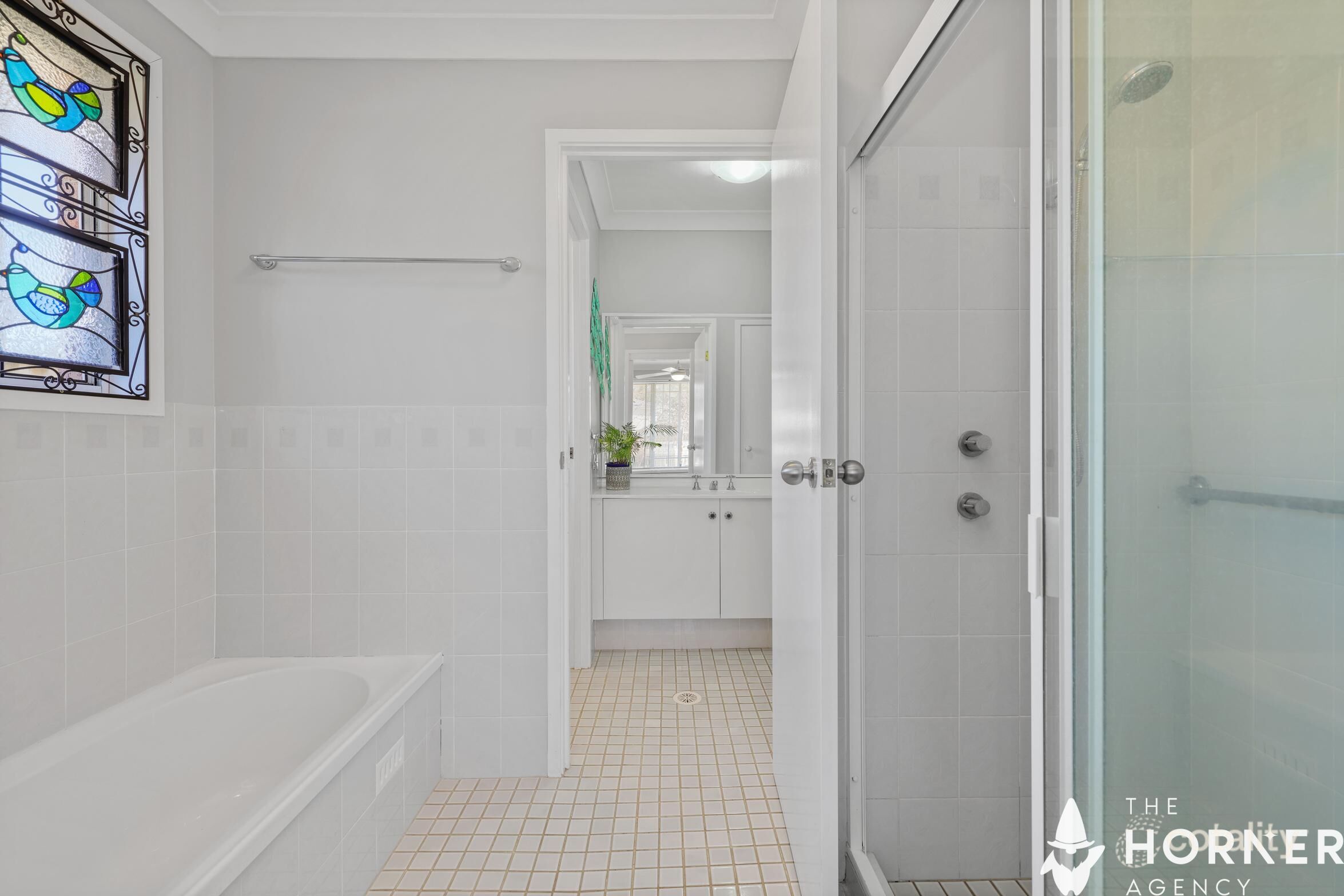 11 Betty Anne Pl, Mardi, NSW 2259