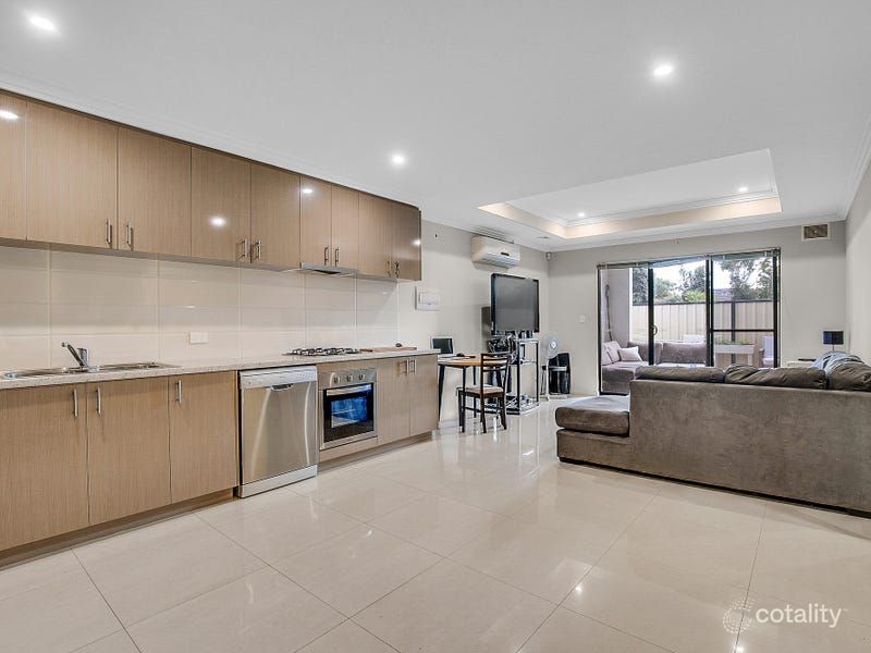 2/33 Ganfield Way, Balga, WA 6061