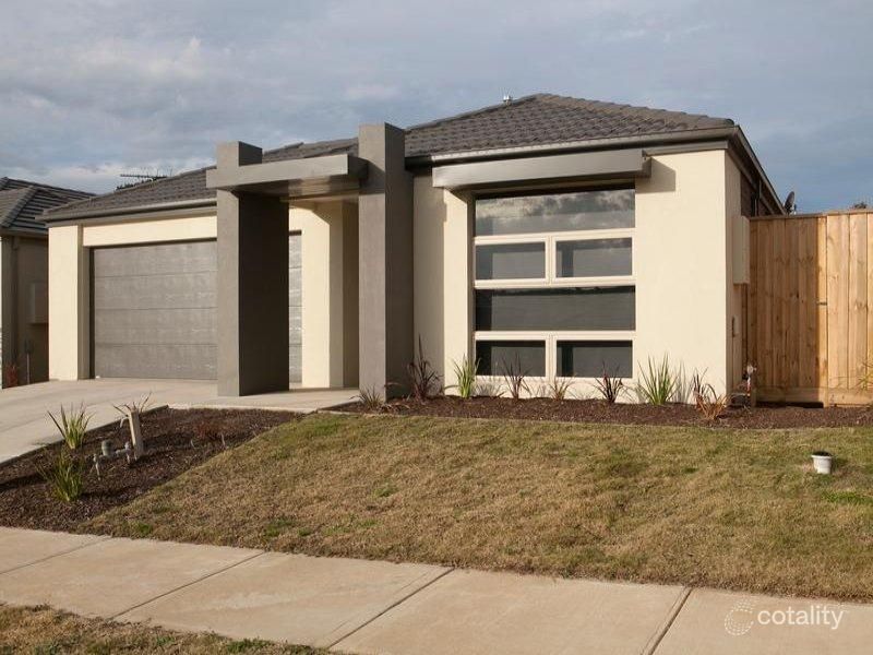 4 Young St, Beaconsfield Upper, VIC 3808