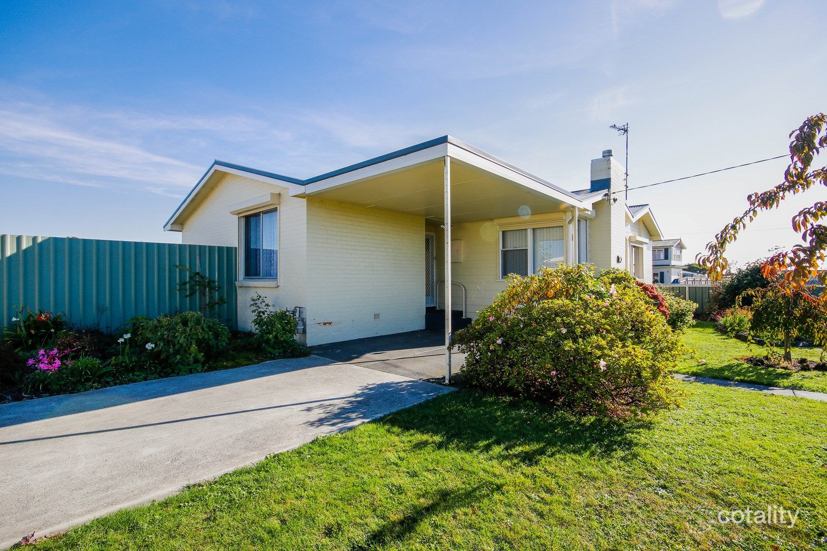 1 Waniora St, Devonport, TAS 7310
