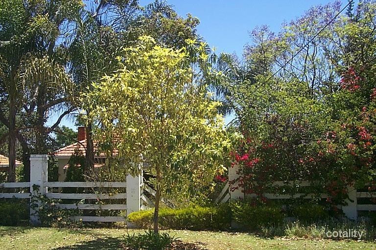 145a Lockhart St, Como, WA 6152