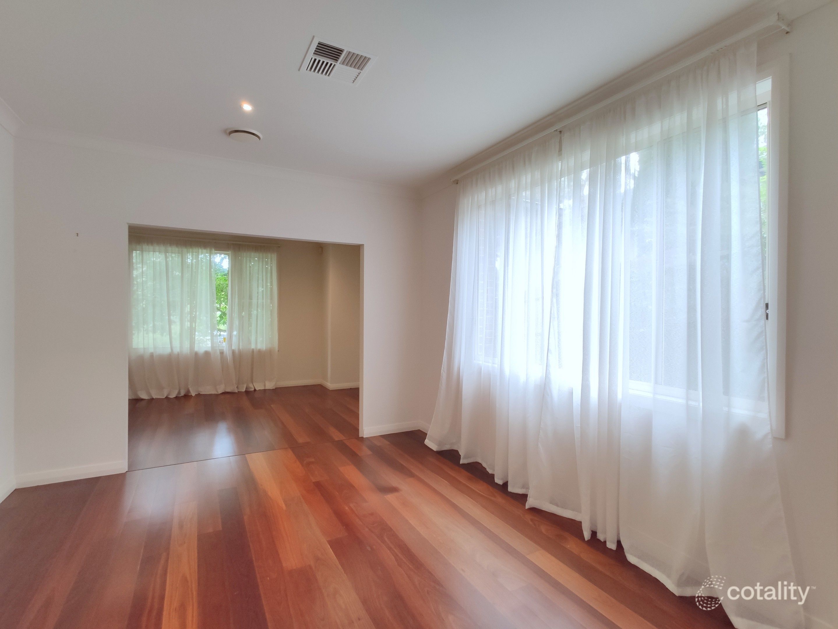 2 Linigen Pl, St Ives, NSW 2075
