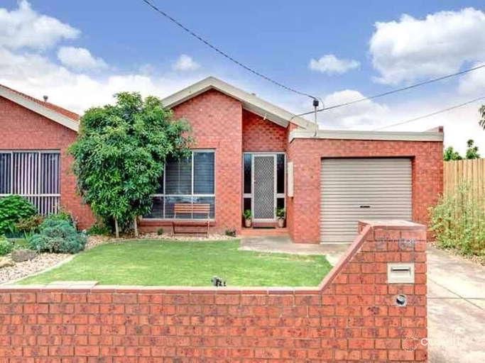 2/64 Cottrell St, Werribee, VIC 3030