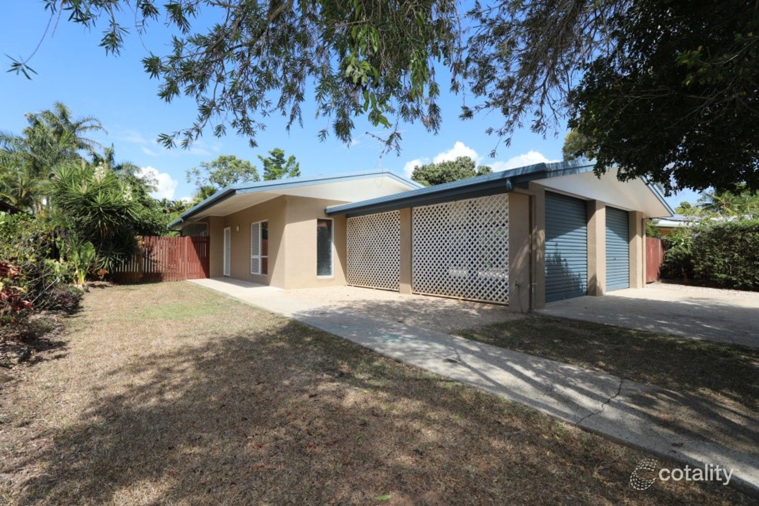 197 Robert Rd, Bentley Park, QLD 4869