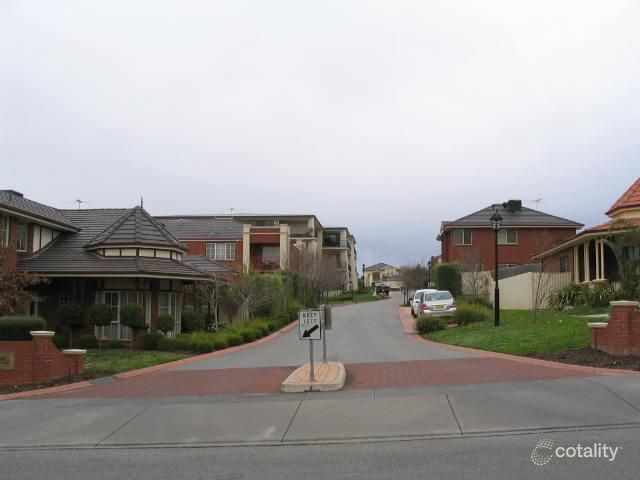 6 Conservatory Dr, Burwood, VIC 3125