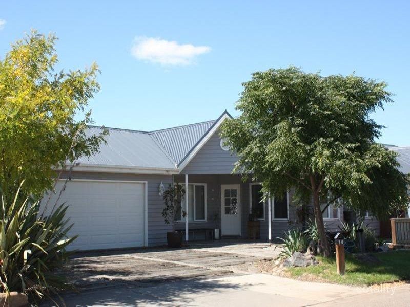 14 Salesian Ct, Sunbury, VIC 3429