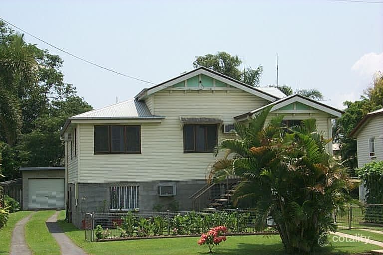 38 Tills St, Westcourt, QLD 4870