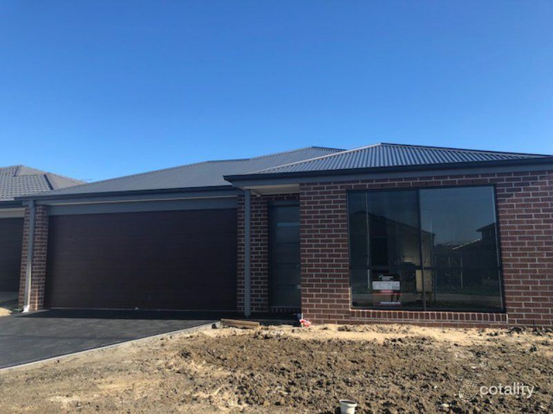 4 Colachise Pl, Cranbourne East, VIC 3977