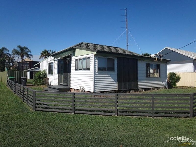 22 Boikon St, Blacksmiths, NSW 2281