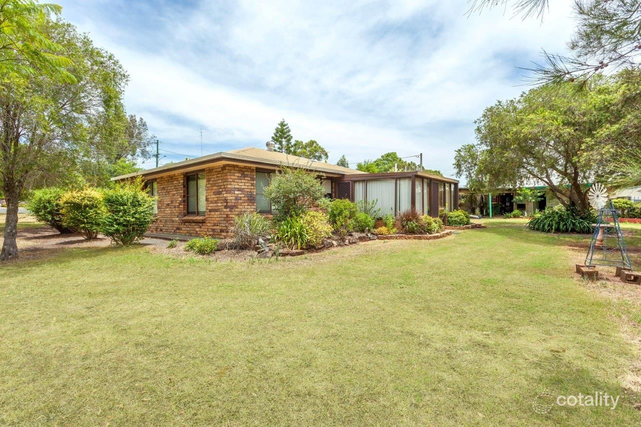 11 Panorama Dr, Glenvale, QLD 4350