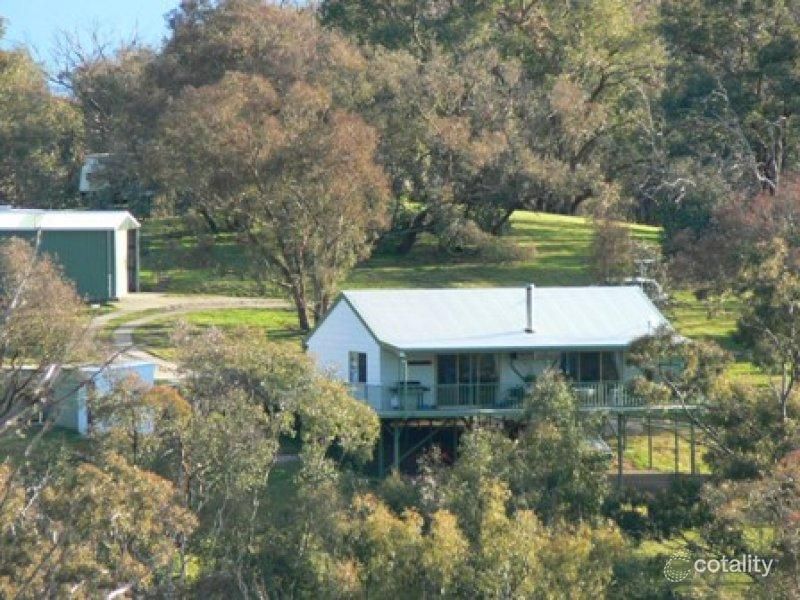 266 Bryants Gap Rd, Tallangatta, VIC 3700