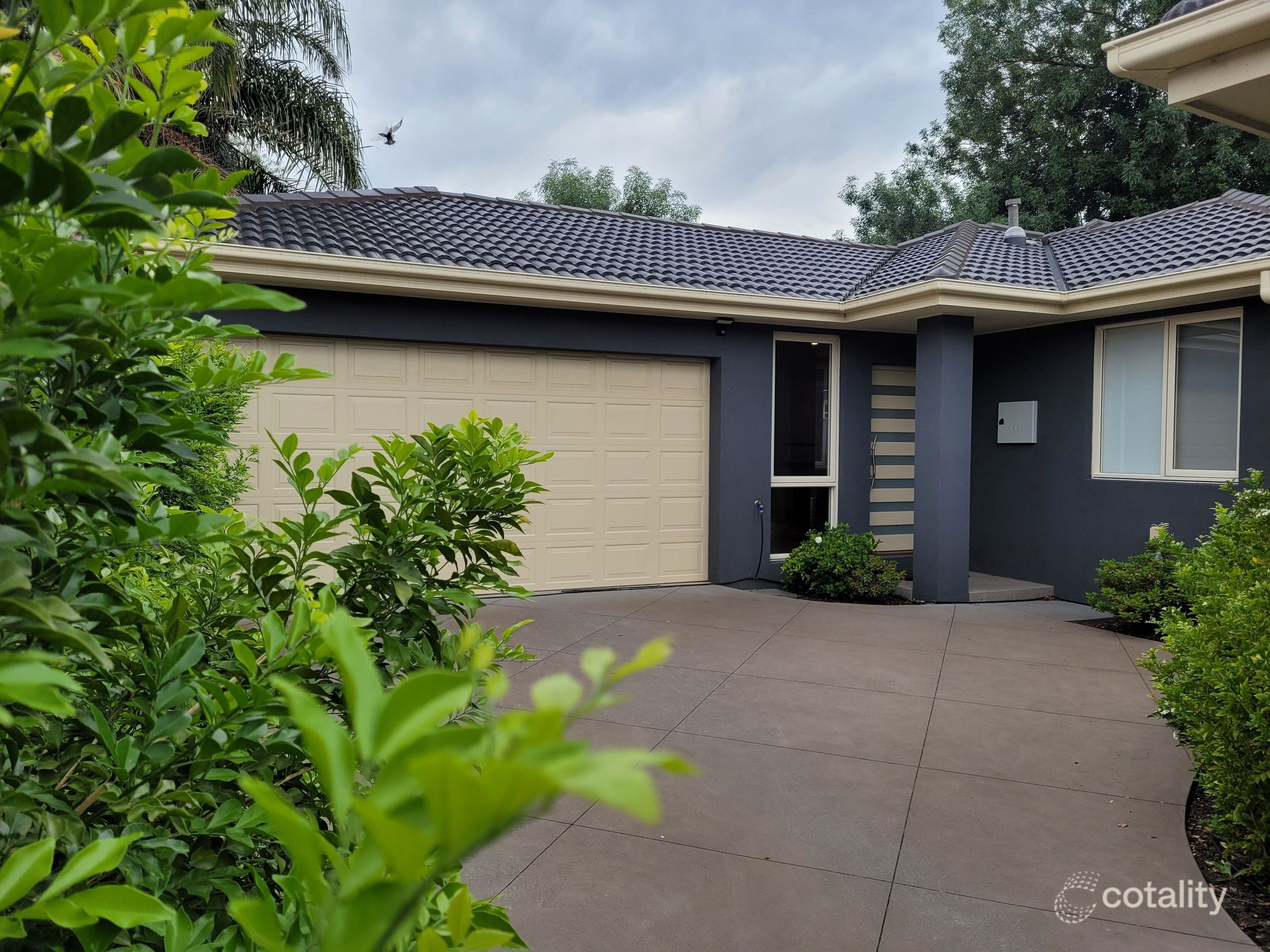 2/5 Lois Ct, Bentleigh East, VIC 3165