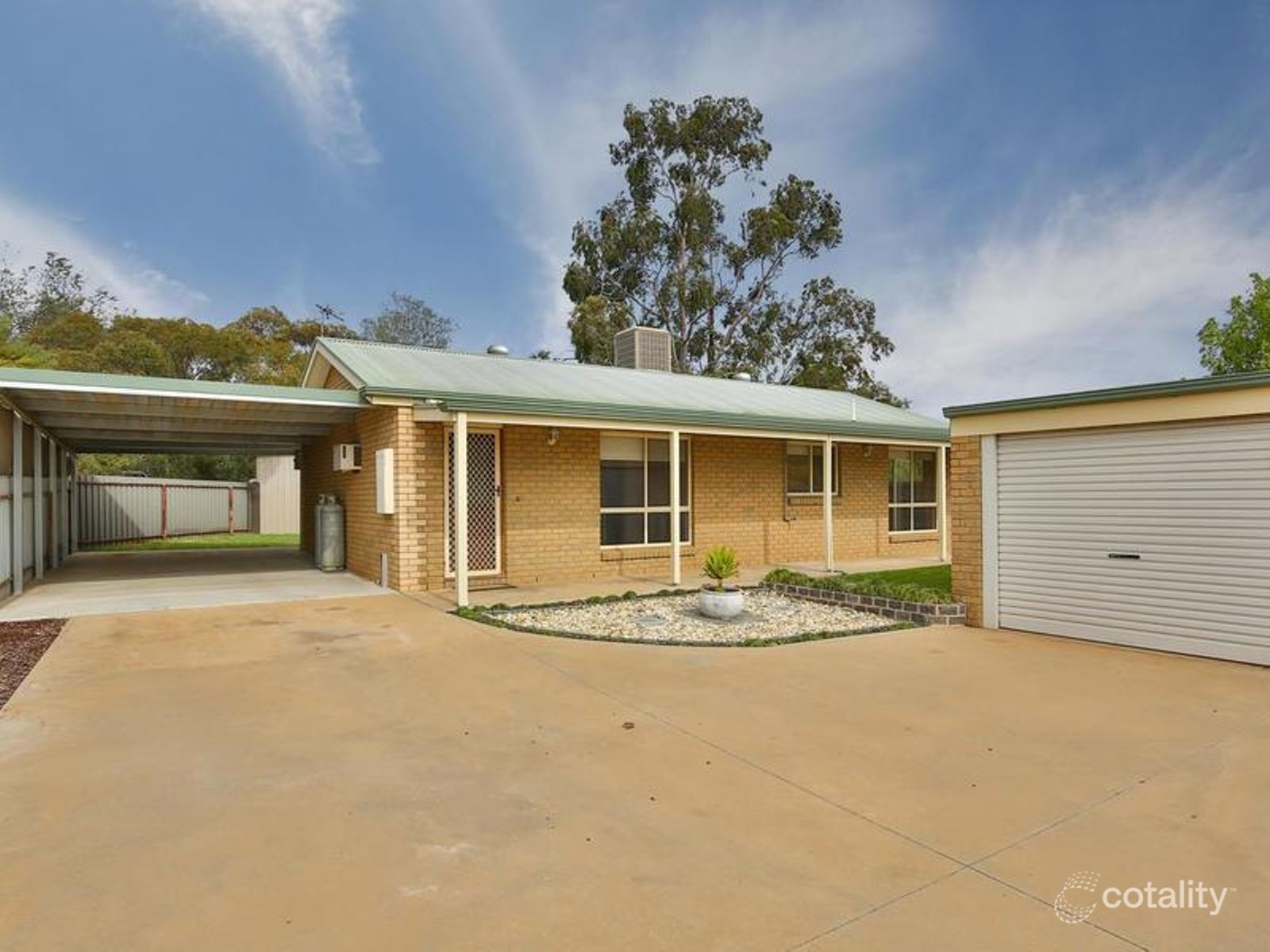 2/12 Caffrey Ct, Irymple, VIC 3498