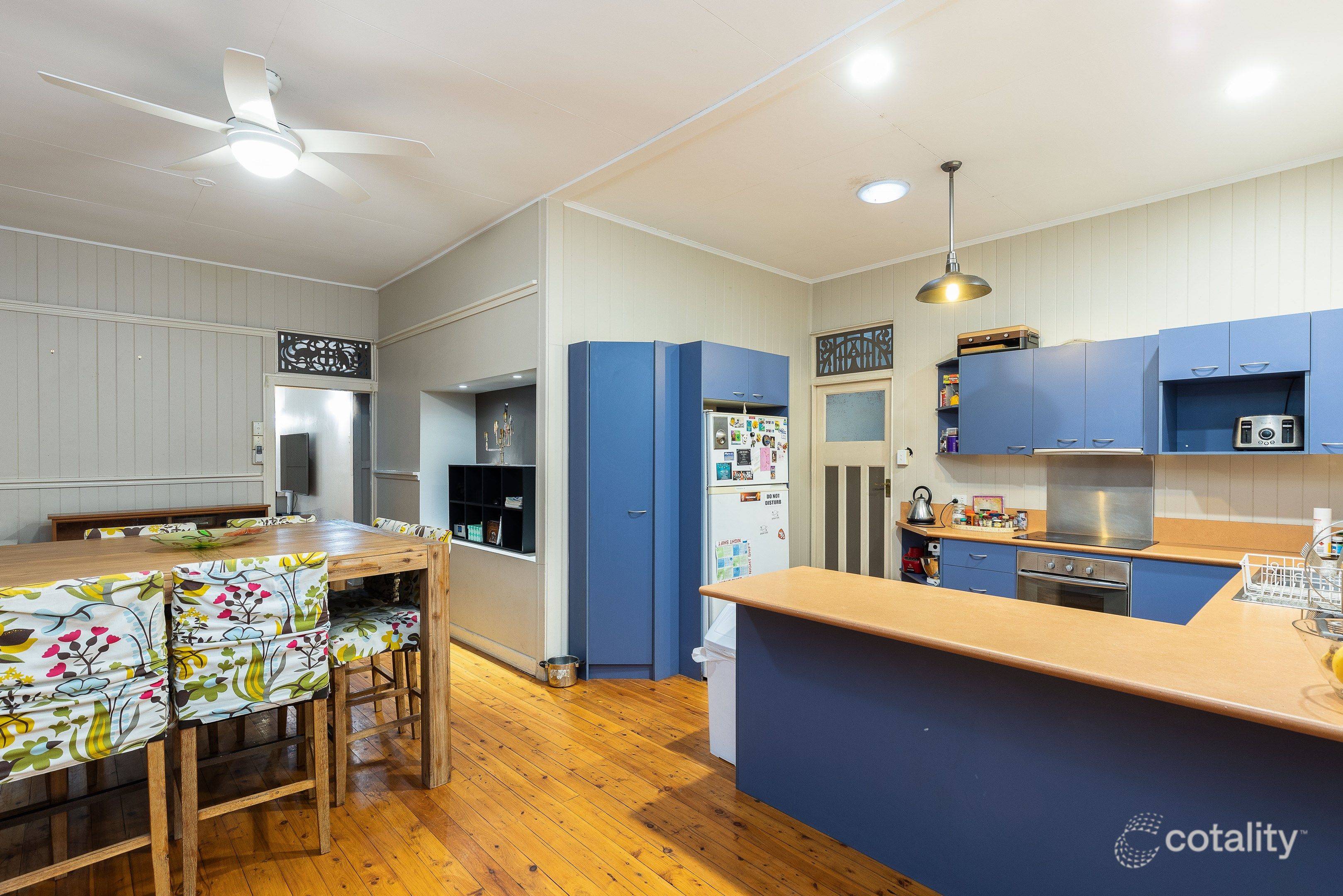 355 Hawthorne Rd, Hawthorne, QLD 4171