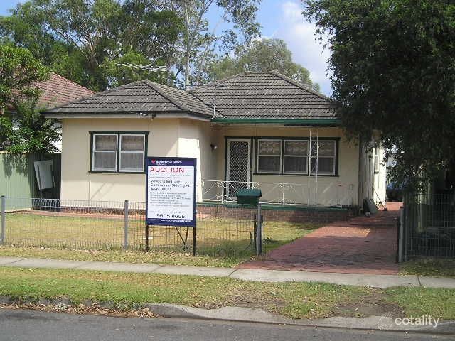 5 Stanley Rd, Ingleburn, NSW 2565