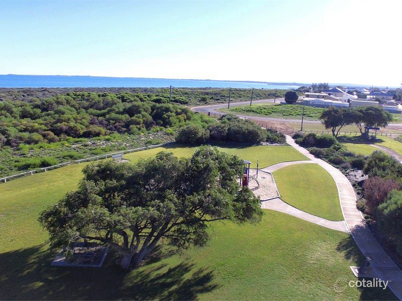 12 Bluewater Dr, Jurien Bay, WA 6516