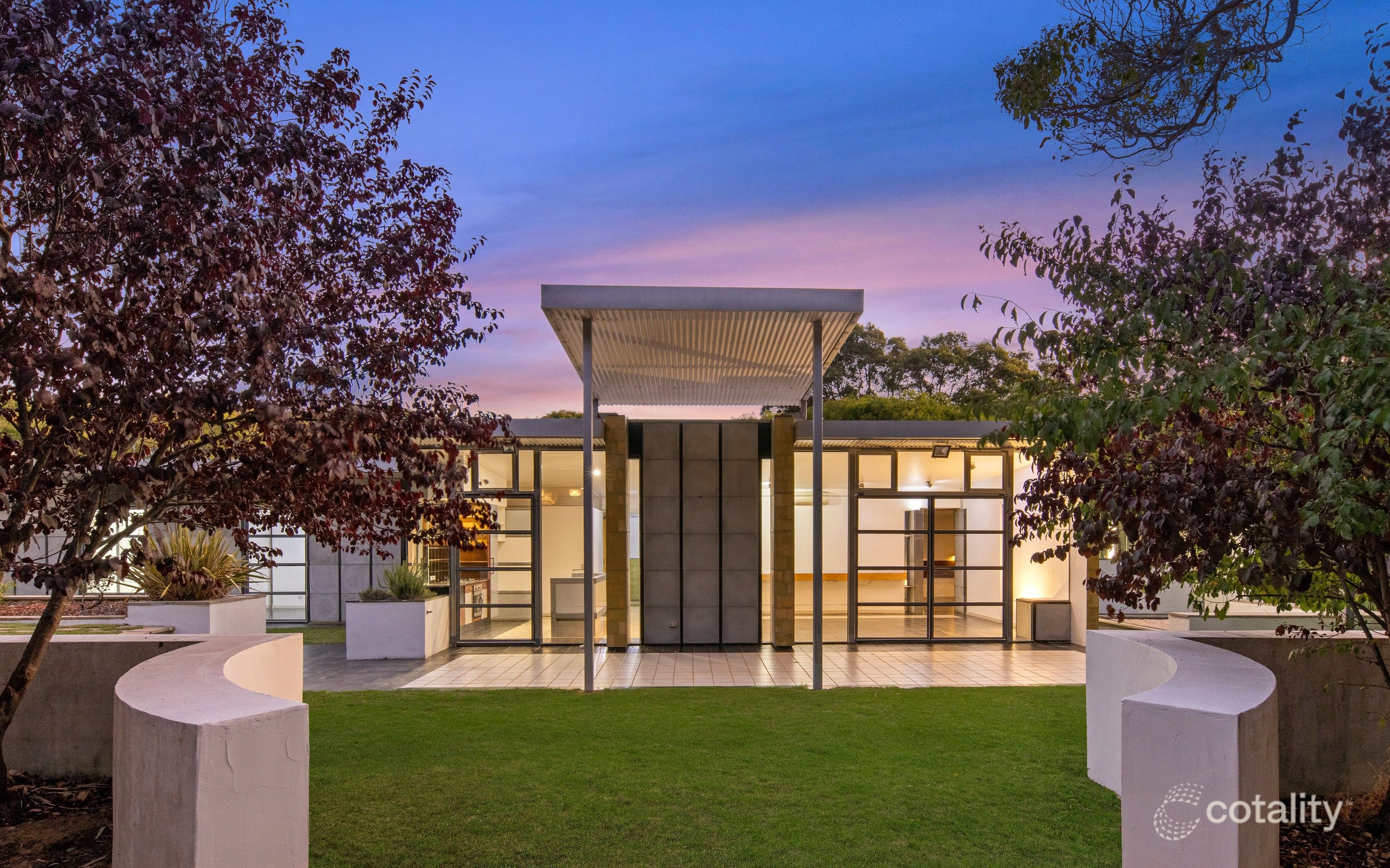 92 Mentelle Rd, Burnside, WA 6285