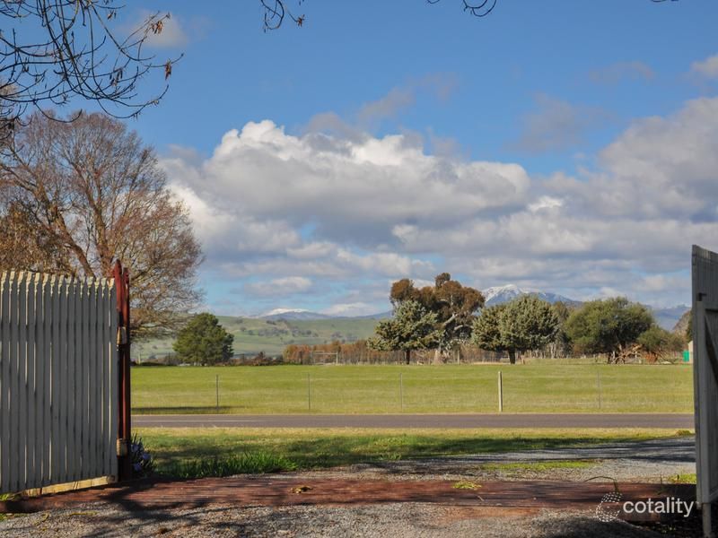 105 Graves Rd, Mansfield, VIC 3722