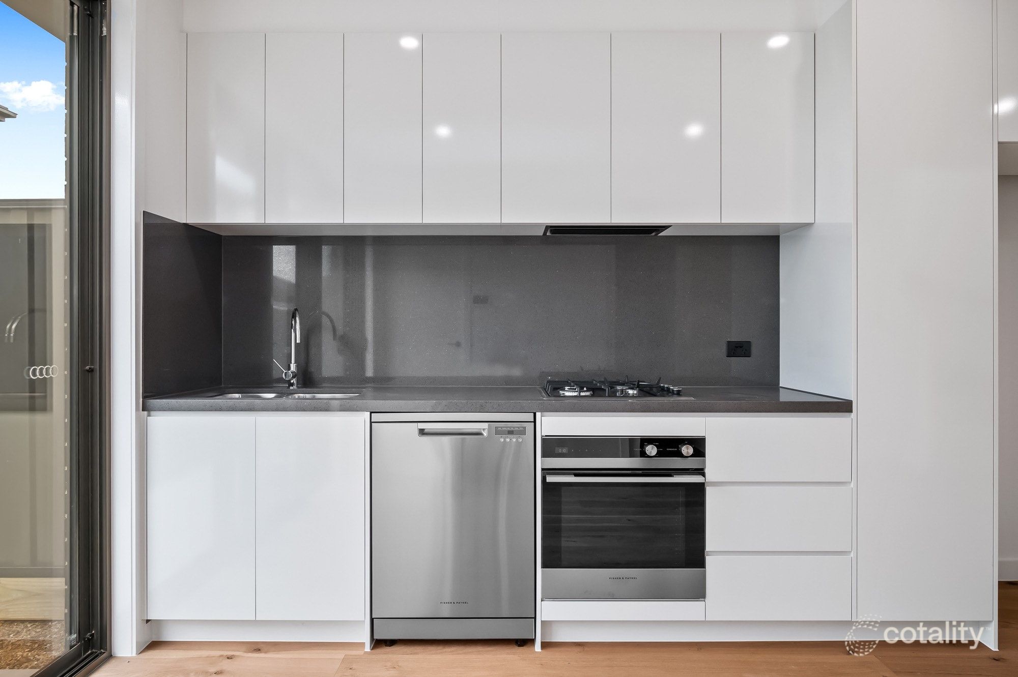 3/10 Shirley St, Fawkner, VIC 3060