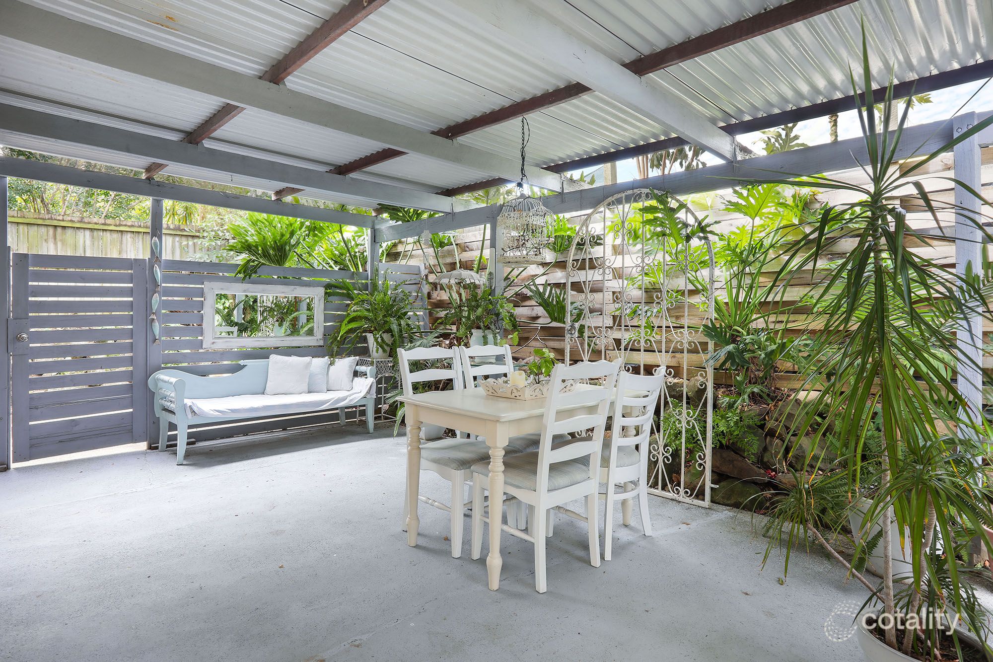 260 Benowa Rd, Benowa, QLD 4217