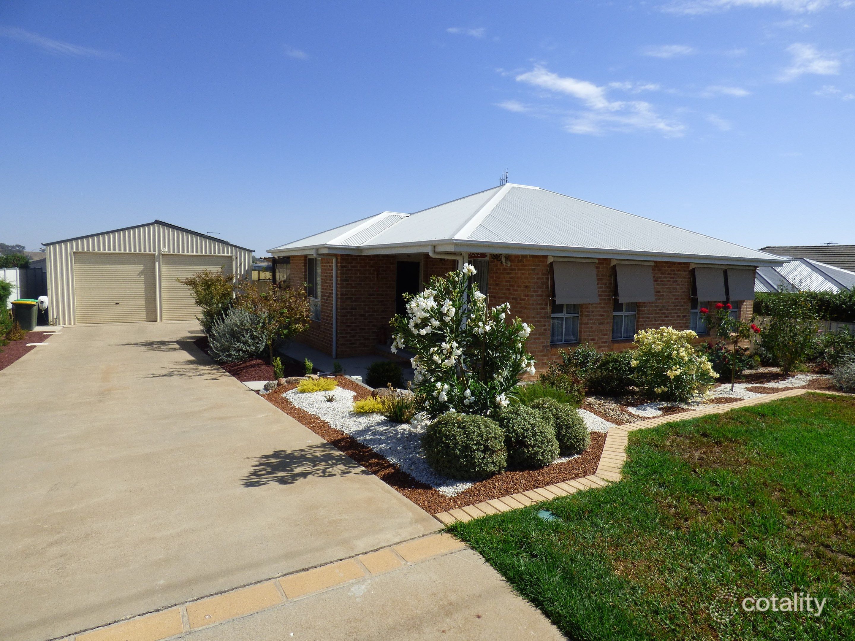 61 Back Creek Rd, Young, NSW 2594