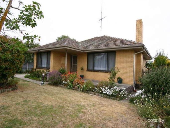 89 Birdwood Ave, Sebastopol, VIC 3356