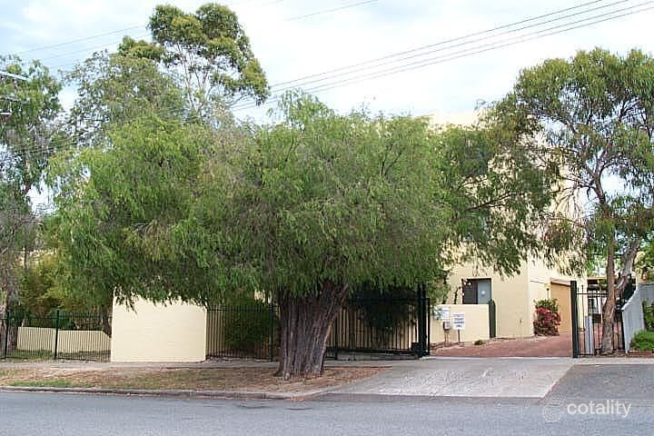 9/21 Leonard St, Victoria Park, WA 6100