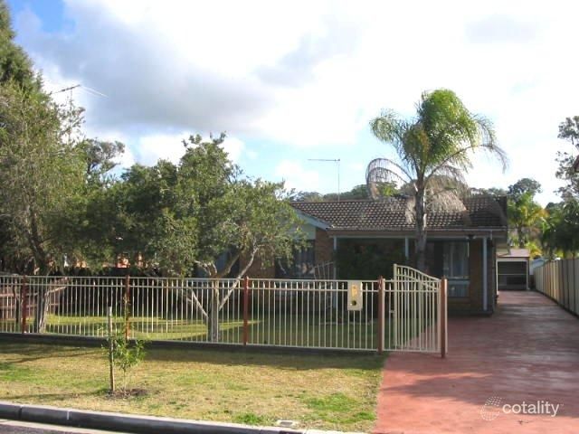 14 Clare Cres, Berkeley Vale, NSW 2261