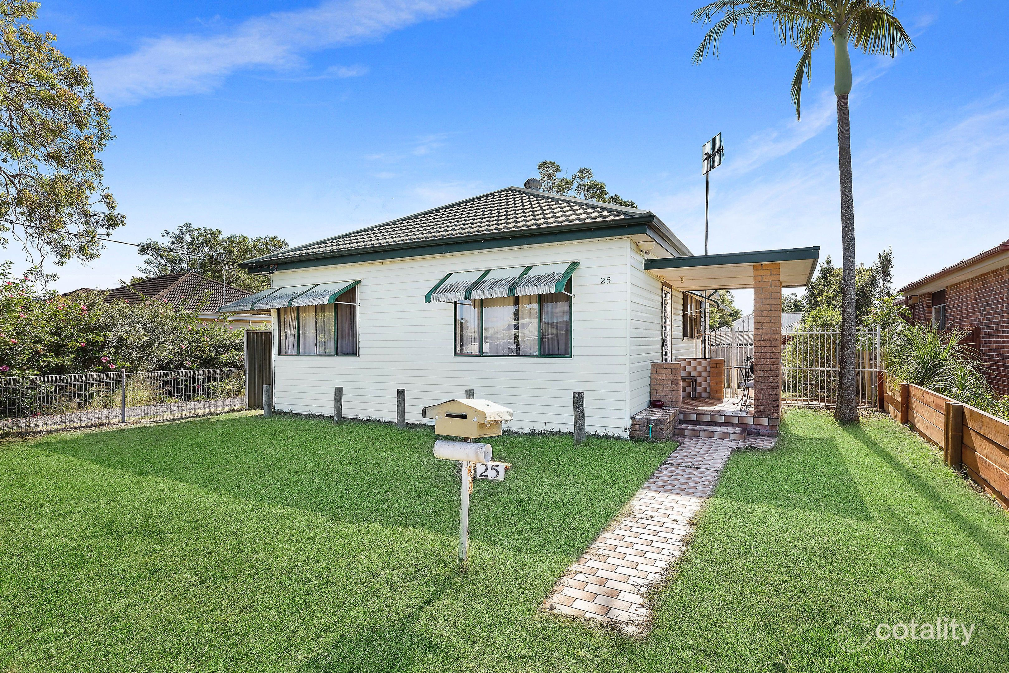 25 Nelson St, Umina Beach, NSW 2257