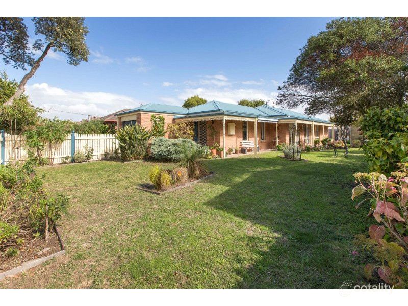 2 Boronia Ave, Capel Sound, VIC 3940