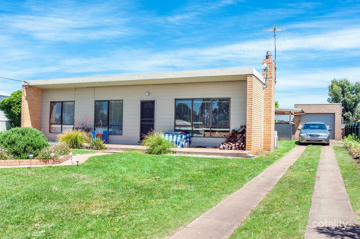 121 Watton St, Penshurst, VIC 3289