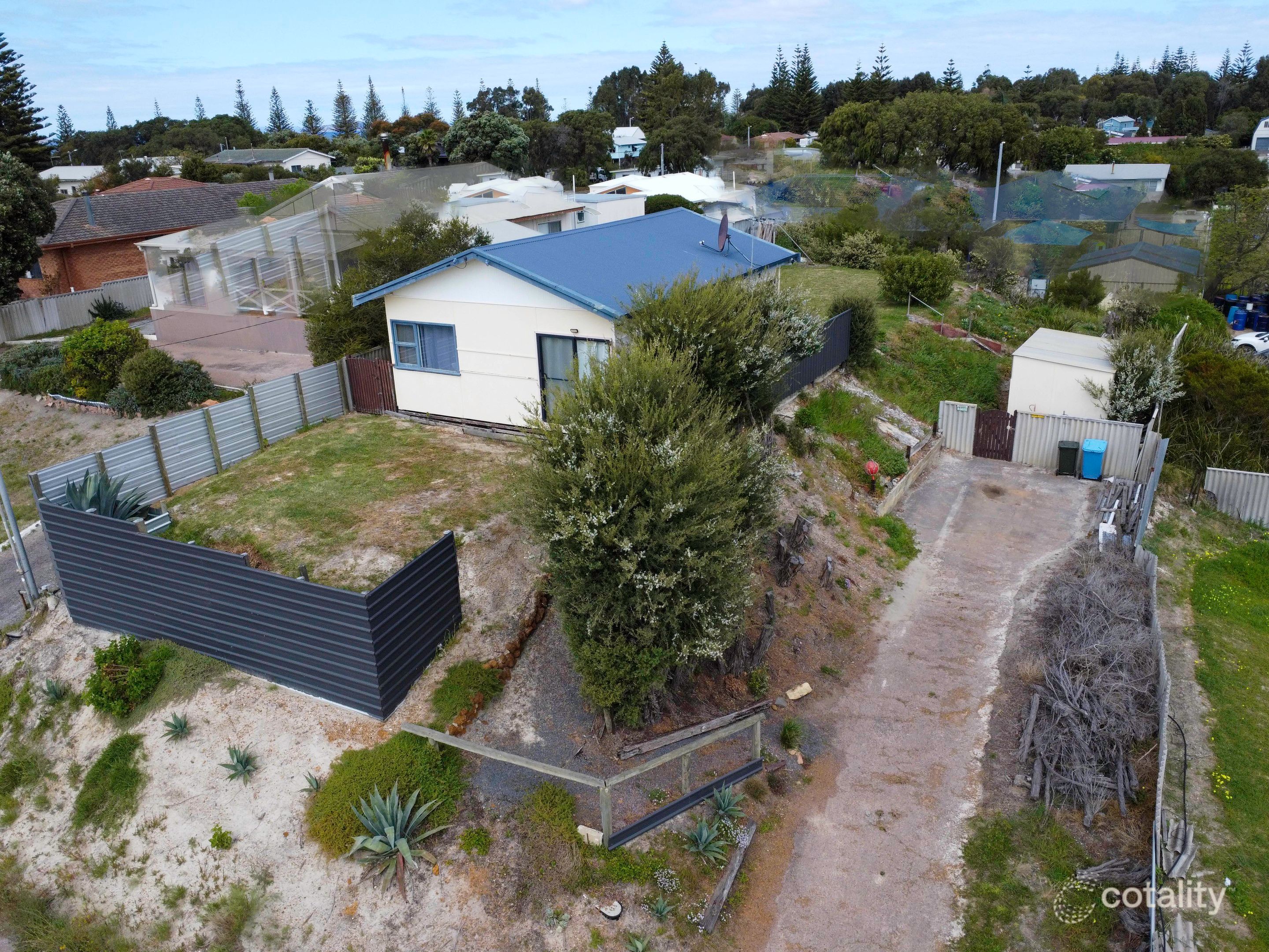 2 Daphne St, Castletown, WA 6450