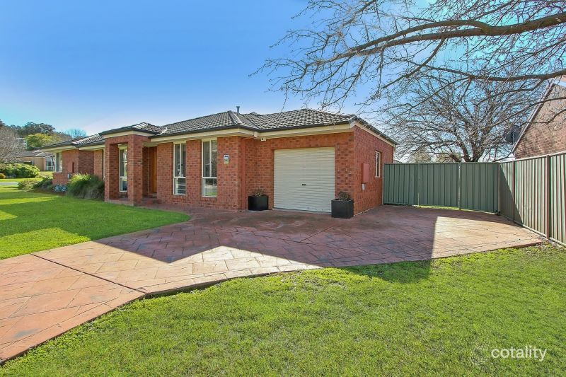 40 Peards Dr, East Albury, NSW 2640
