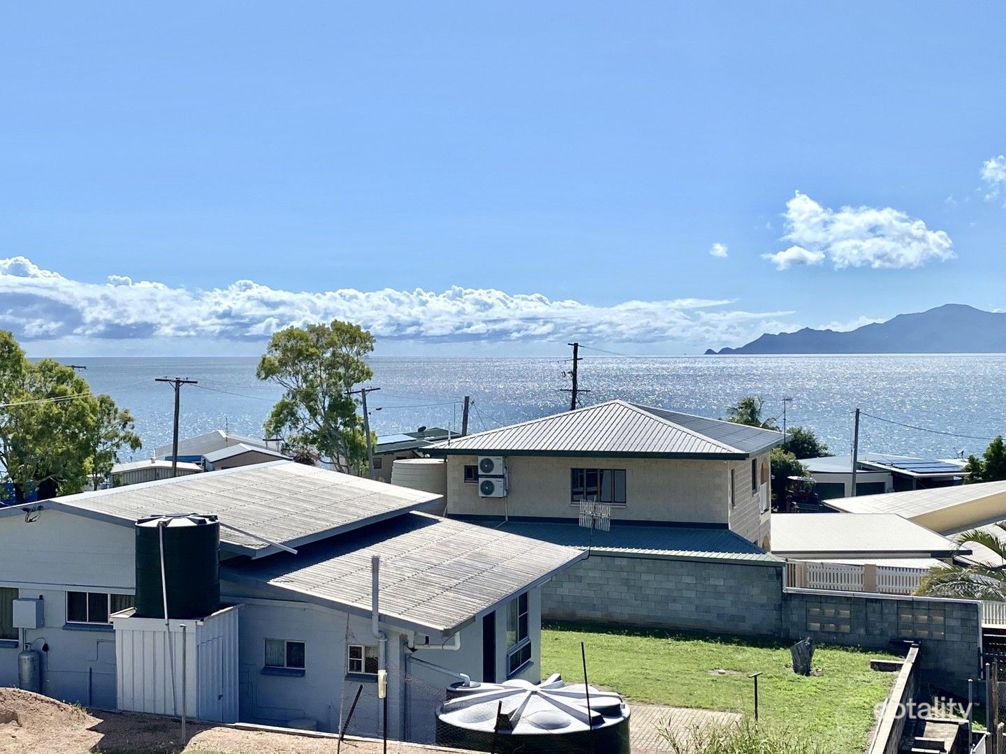 10 Kookaburra Tce, Wunjunga, QLD 4806