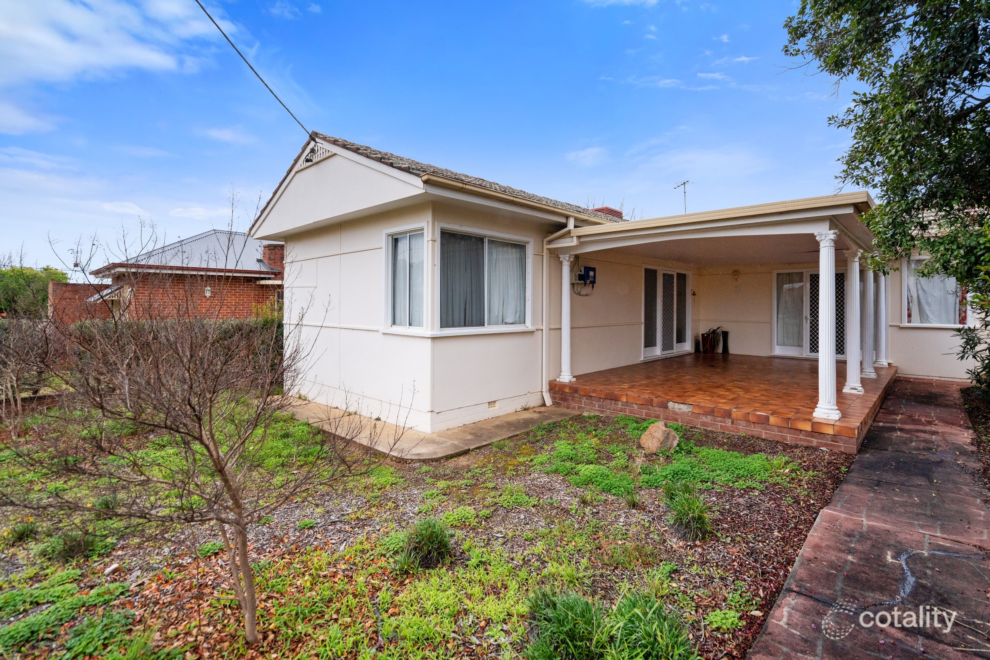 7 Heath St, Turvey Park, NSW 2650