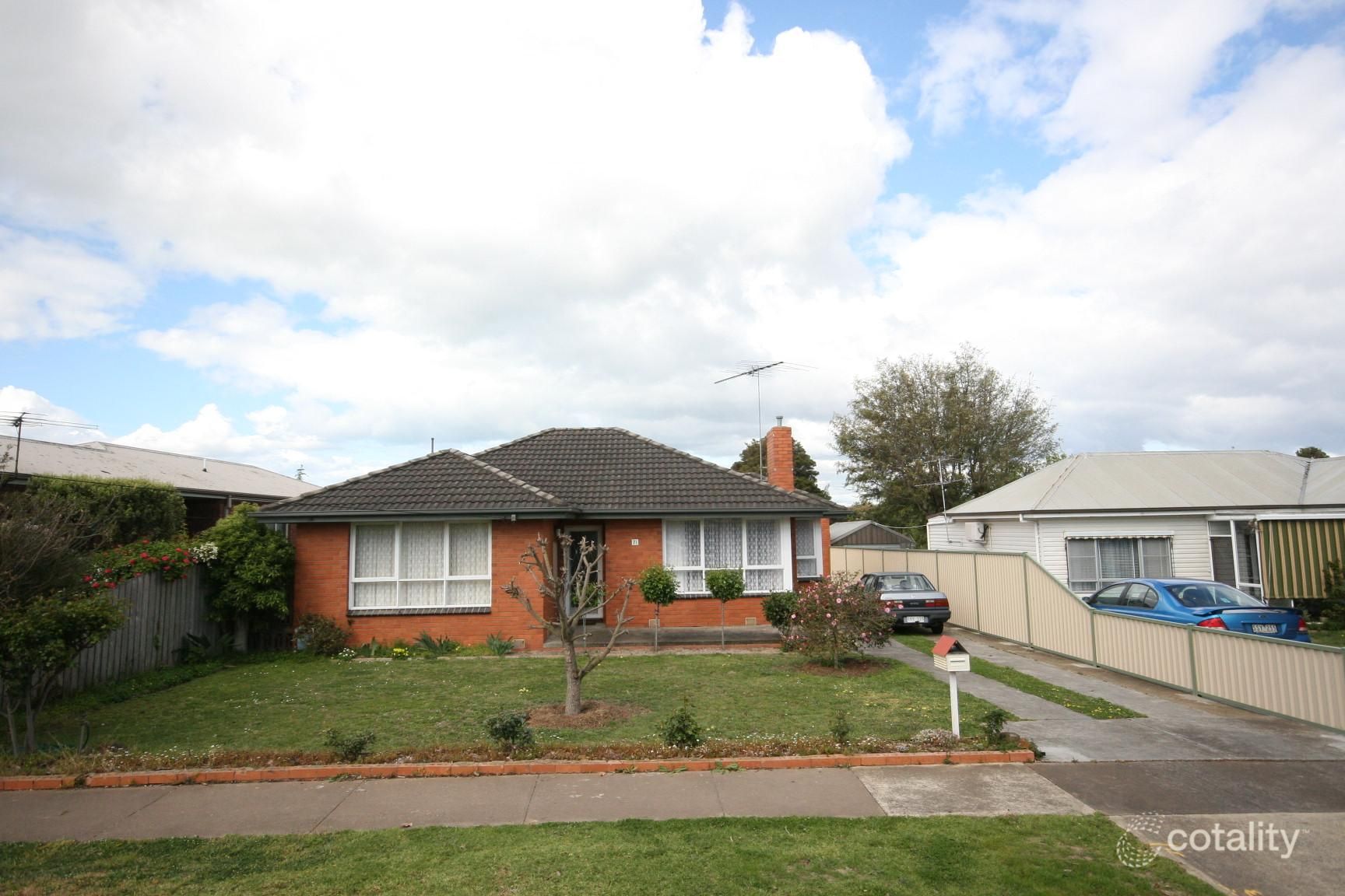 71 Sladen St, Hamlyn Heights, VIC 3215