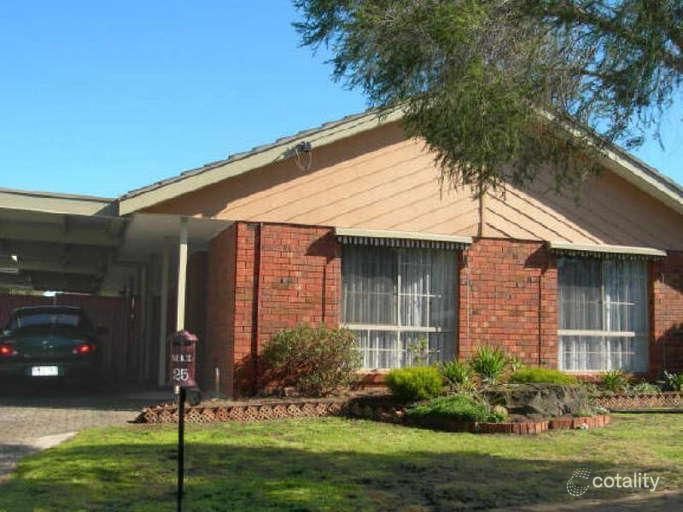 25 Manson Dr, Melton South, VIC 3338
