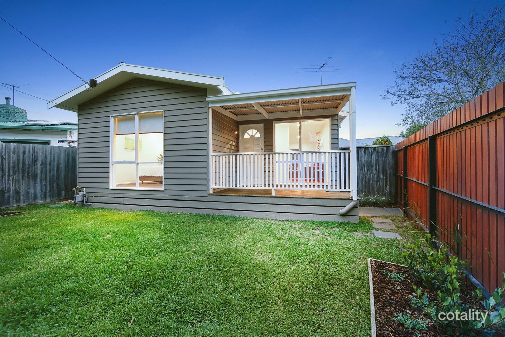 4 Milan Ct, Bonbeach, VIC 3196