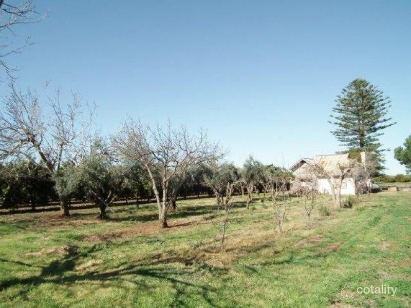 26 Dinicola Rd, Yoogali, NSW 2680