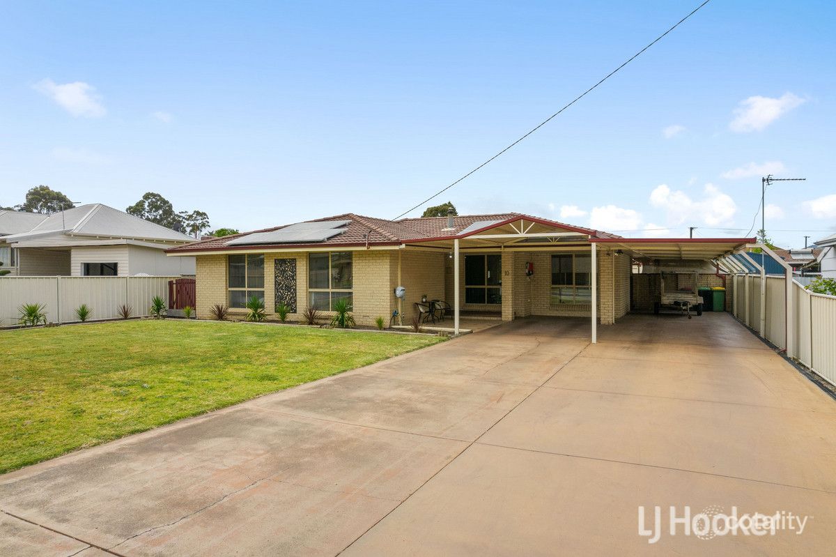 10 Mary St, Collie, WA 6225