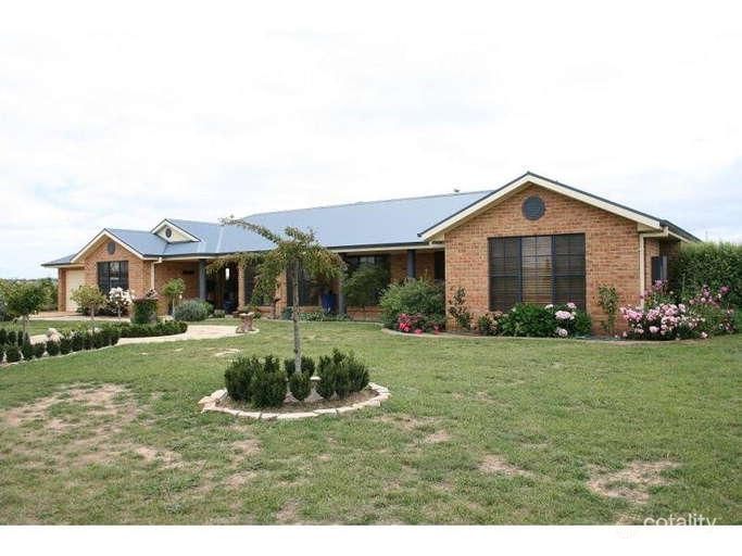 13 Mary Martin Dr, Goulburn, NSW 2580