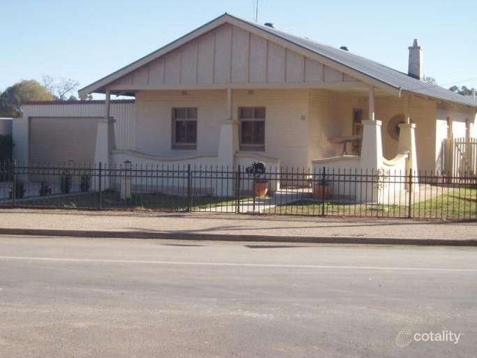 8 Vohr St, Jamestown, SA 5491