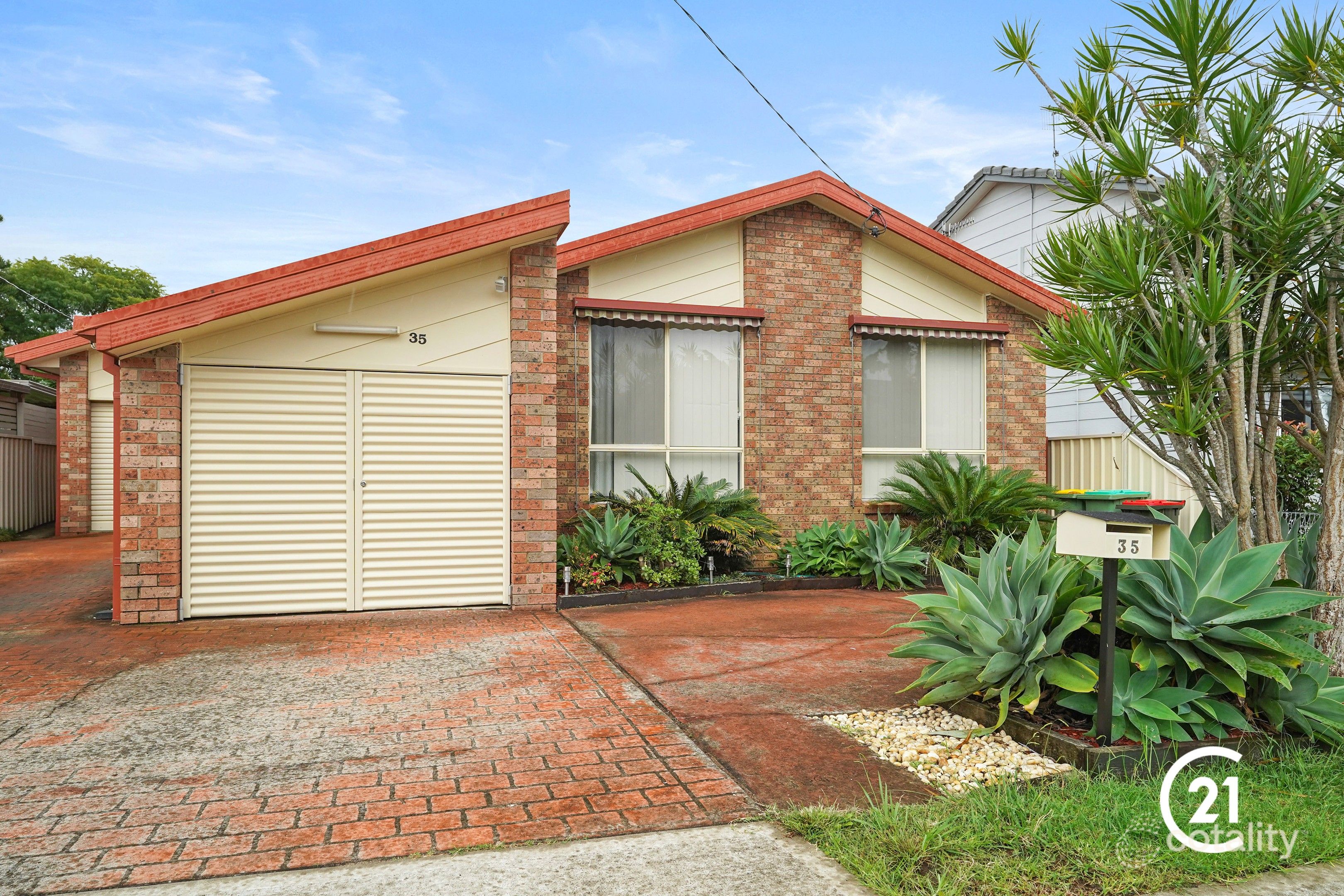 35 St James Ave, Berkeley Vale, NSW 2261