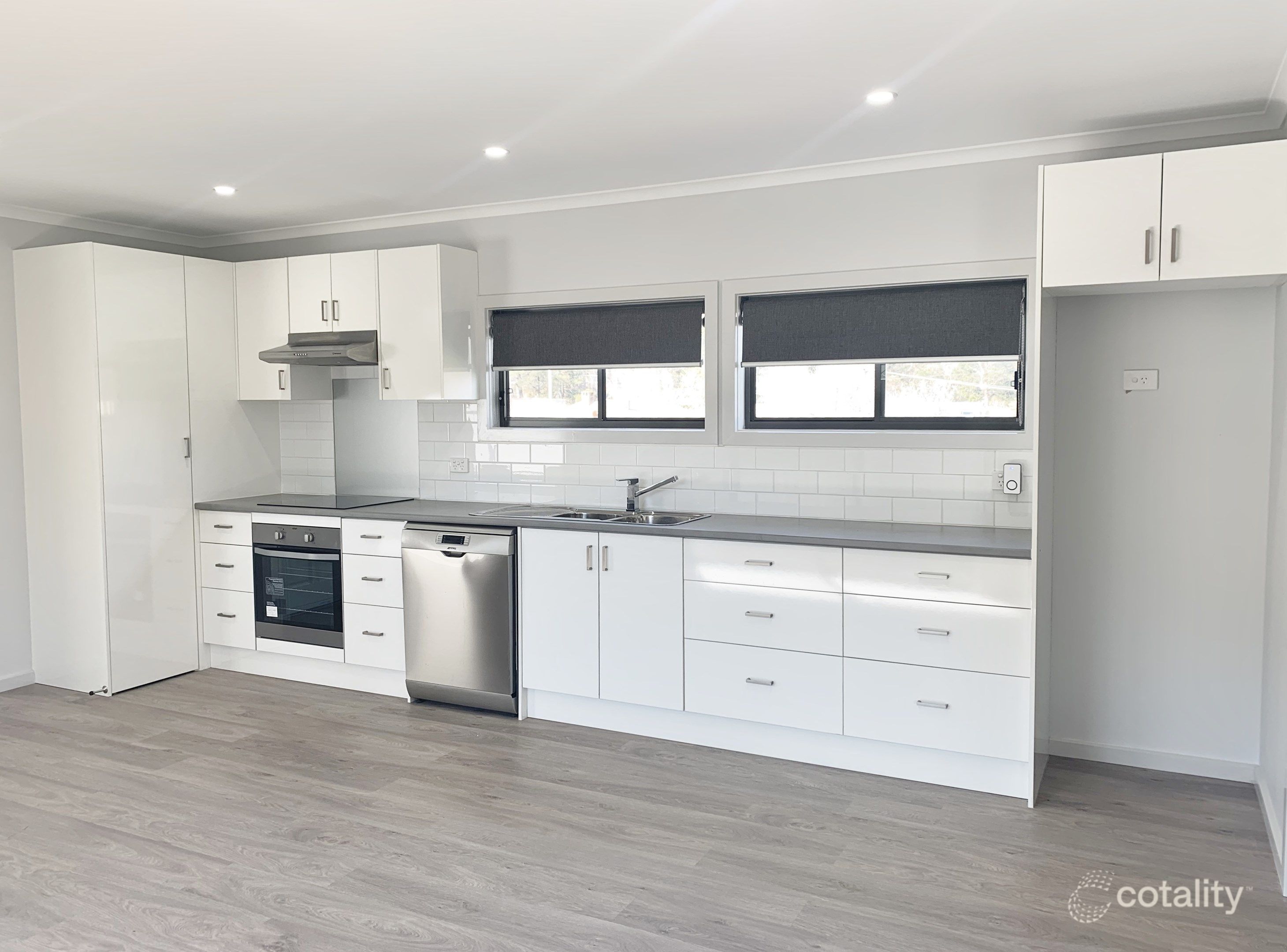 27a Elizabeth Cres, Queanbeyan East, NSW 2620