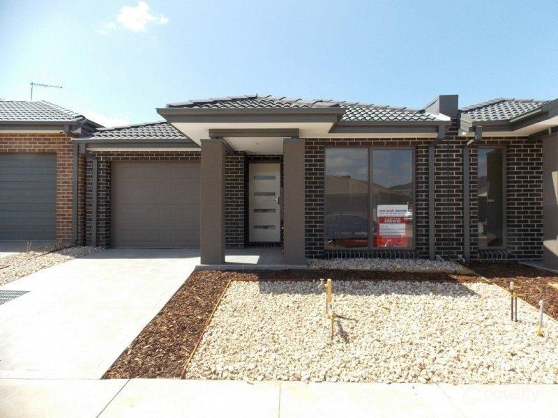 1/10 Jardine Dr, Fraser Rise, VIC 3336